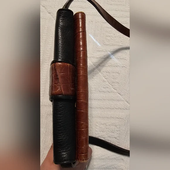 Brighton Pebbled black & Brown Croc Embossed Leather Travel Crossbody EUC - Picture 7 of 16